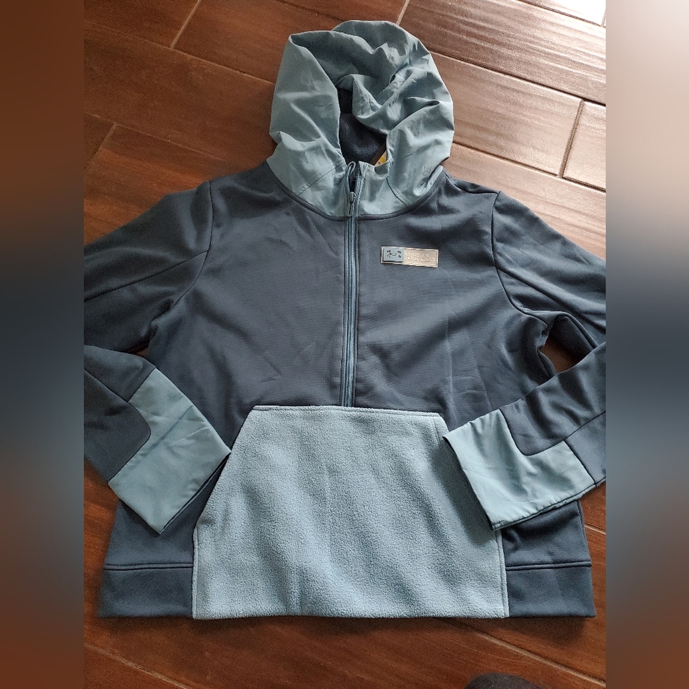 New under armor 1/2 zip fleece mix beautiful blue size medium women's.